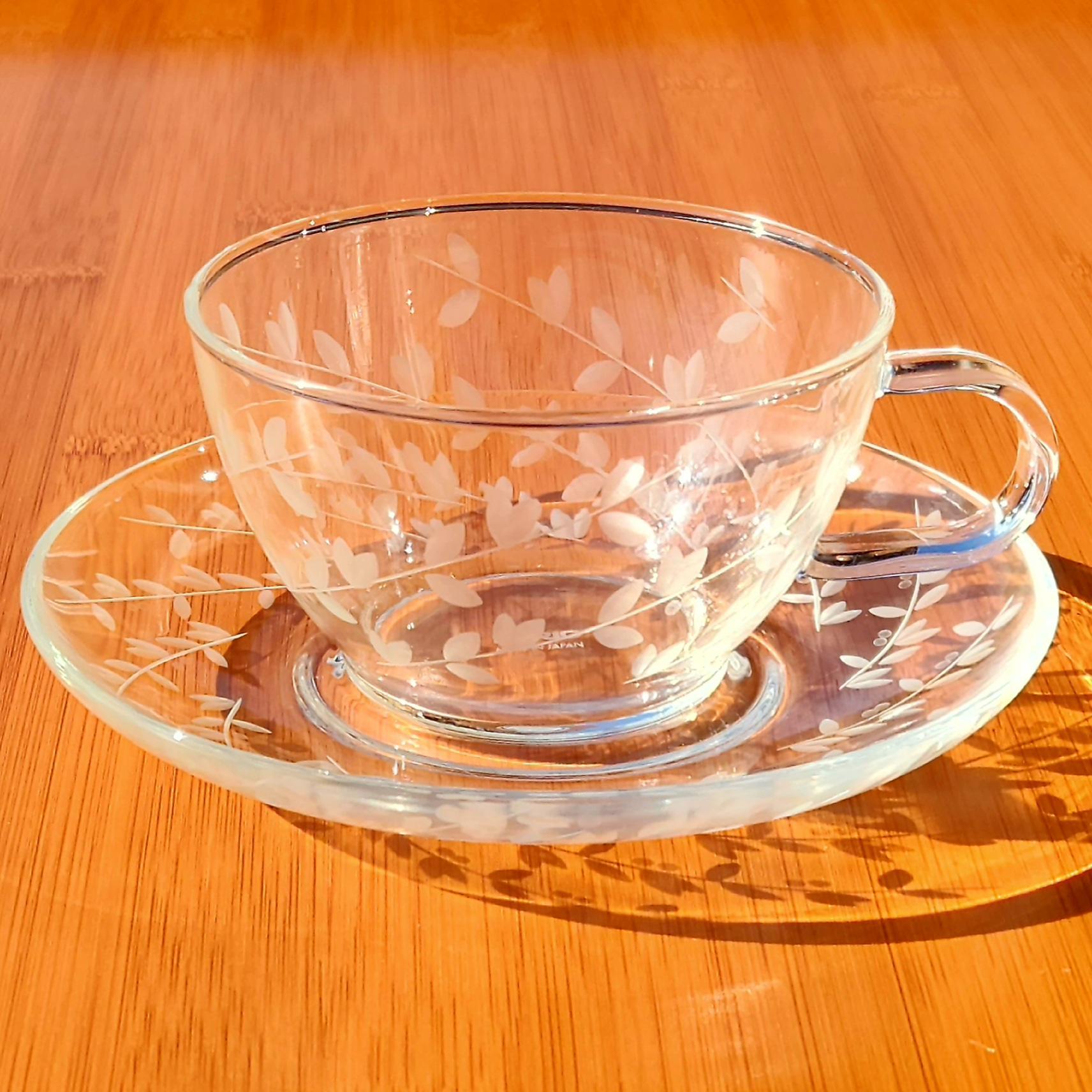【ふるさと納税】耐熱カップ＆ソーサー（透明）オリーブの恵み | 食器 日用品 人気 おすすめ 送料無料