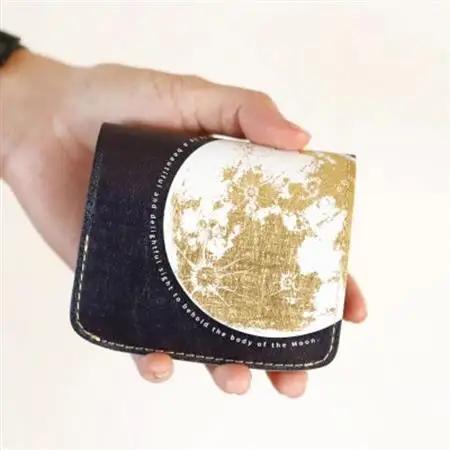 クアトロガッツ ミニ財布 小さいふ。コンチャ 月面着陸 JAPANレザー_装飾品・工芸品 財布 服飾小物 _【1615984】