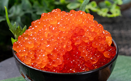 鱒いくら醤油漬け 250g パック 小分け 海鮮 魚介 グルメ 魚卵 人気 ご飯のお供 ごはん 米 いくら丼 ギフト 年末年始 北海道 釧路市 F5F-0174