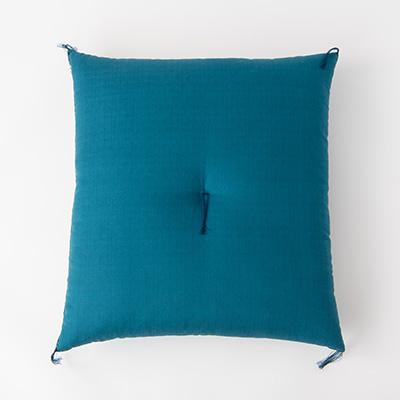 ふるさと納税 ふじみ野市 綿ふとん職人が手掛ける綿100%座布団【銘仙判】55cm×59cm【藍色】 |  | 03