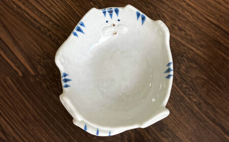 【瀬戸焼】瀬戸焼猫の形のお皿 5点セット【株式会社まるたか水野コーポレーション】[BBBF017]猫 かわいい