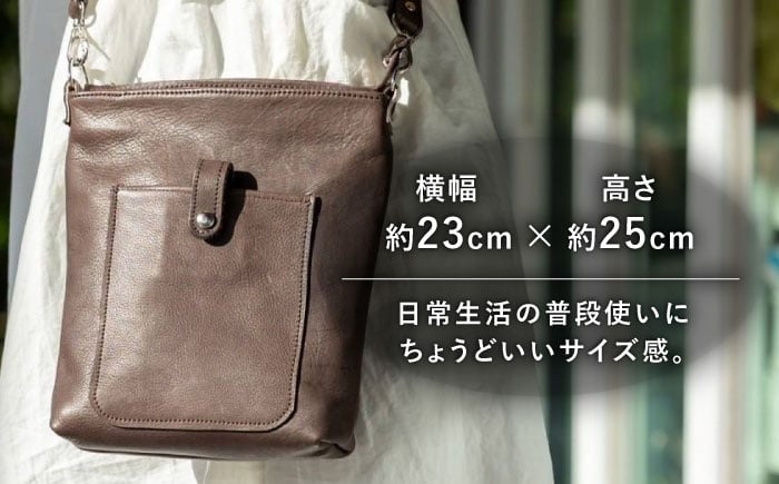 【色が選べる】メンズ縦型ショルダーバッグ ショルダーバッグ 肩掛け 本革 革 革製品 名入れ対応
