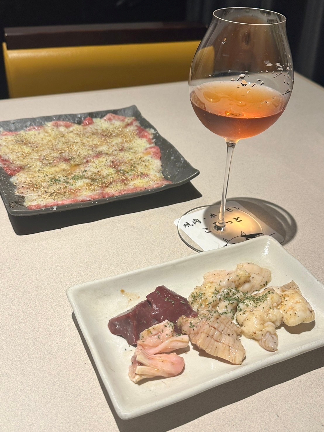 ＜日テレ『肉ばか選手権』優勝＞ 焼肉・ホルモンこそっと お食事券 3,000円分（ふるさとチケット）利用券 チケット 食事券 食事 焼肉 ホルモン 和牛 グルメ レストラン ランチ ディナー ギフト 東京 世田谷