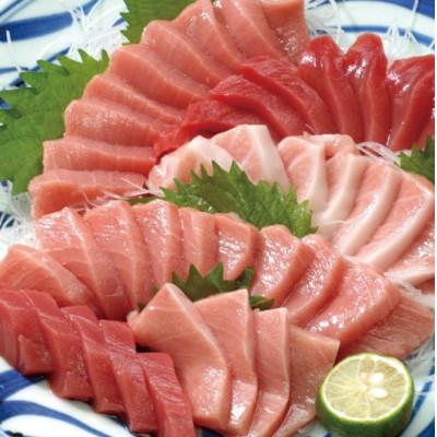 ふるさと納税 由良町 【年末12/26〜30発送予定】和歌山県串本産本マグロ(養殖)トロ&赤身セット500g |  | 02