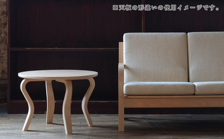 村澤 一晃氏デザイン「リビングテーブル△」オーク・ブナ材使用 《齋藤製作所》