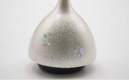 【高岡銅器】エコー 螺鈿肉球 銀色 民芸品 芸品 雑貨 インテリア 足跡 ネコ 犬 おりん 余韻 高岡螺鈿 伝統工芸士  FAD-0962
