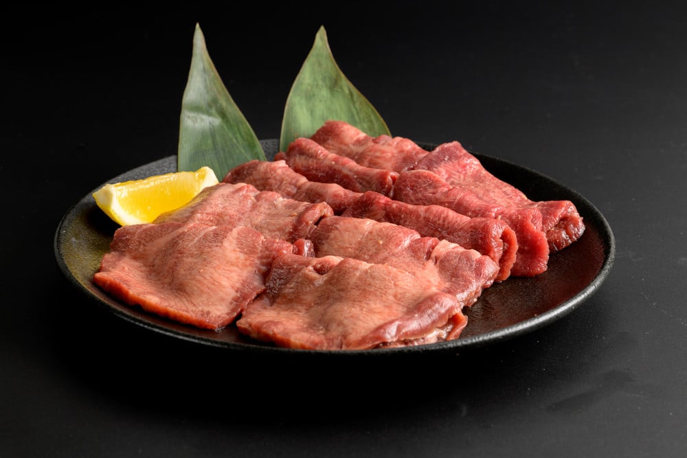 
            厚切り 牛タン 味噌味 合計約500g (250g×2パック) 3～4人分 味付き 味付け 牛たん 牛肉 牛 肉 お肉 にく 焼肉 BBQ バーベキュー 冷凍【フレッシュミート佐利中江店】tm312
          
