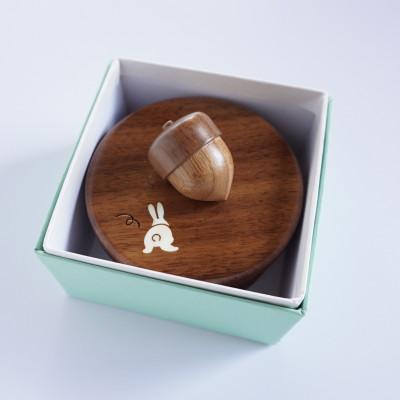 ふるさと納税 北上市 貝象嵌　どんぐりの小箱(うさぎ)どんぐり型の持ち手がかわいい木製の小箱【夢工房】 |  | 02