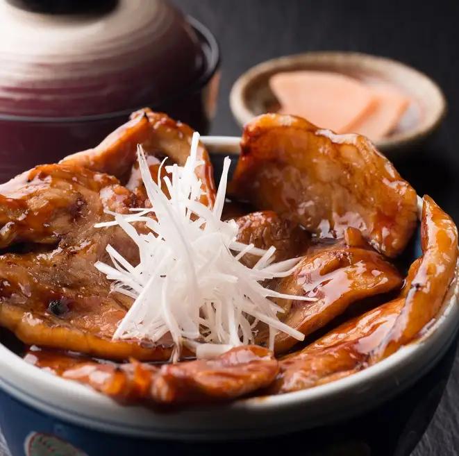 北海道十勝名物 豚丼の具～秘伝だれ付き 4個×130g タレ付き 温めるだけ ご当地 グルメ お取り寄せ ギフト 豚丼 冷凍 小分け 北海道 豚丼の具