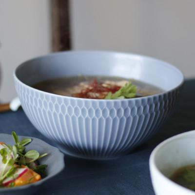 ふるさと納税 瑞浪市 【2枚SET】美濃焼 さざなみ 19鉢 ブルーグレー 1450cc 19.3×8.7cm |  | 01