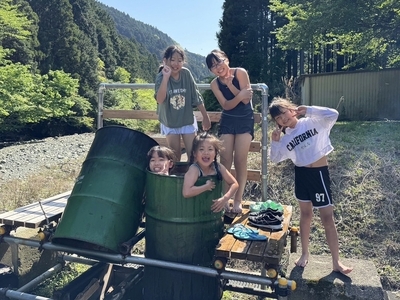 【貸切キャンプ】山北町産ジビエ肉(鹿肉)１kg付き・ペガススの家【１泊２日・５名】【 体験 チケット 旅行 キャンプ アウトドア 神奈川県 山北町 】