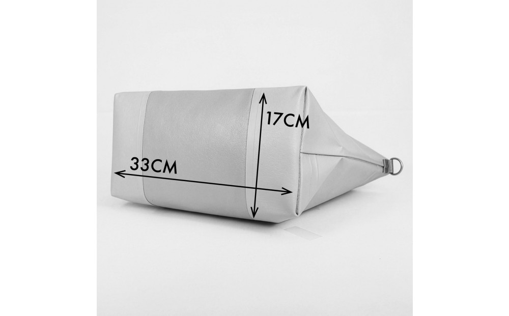 TENT BAG RYAN.02　防水トートバッグ【カーキ】