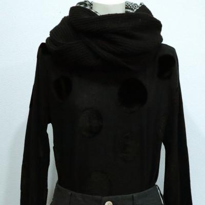 ふるさと納税 見附市 花柄ジャガードスヌード C/#ブラック |  | 03