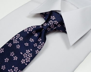 郡内織物「富士桜工房」シルクネクタイ 桜花   紺