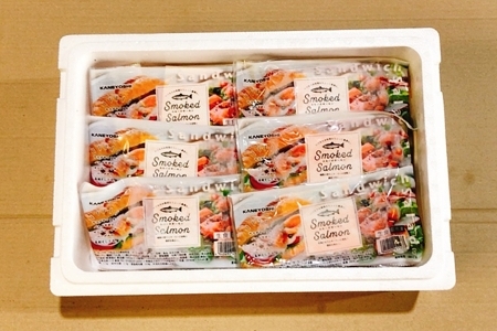 スモークサーモン4～8P(計1kg)＆塩銀鮭切り身1切(約70g)×30P F-09020