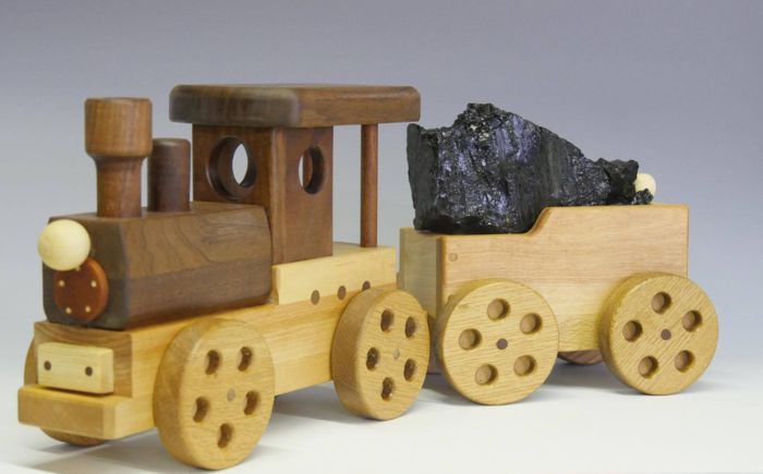 木製 おもちゃ 汽車「夢そらち」号 | 木製おもちゃ 木のおもちゃ ウッド のりもの 汽車 手作り 木育 北海道 | アンテナショップPiPaセレクト [BOAK067]