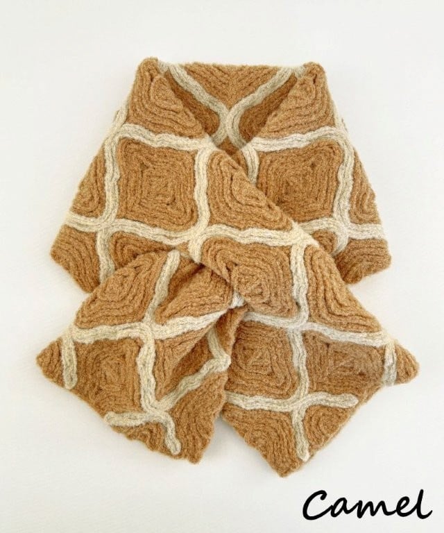 
            【 選べる カラー 】 ショートマフラー モロッカン柄 ウール混 コード刺繍 レディース 日本製 | おしゃれ シンプル マフラー プレゼントギフト 母の日 新潟県 五泉市 有限会社田中刺繍
          