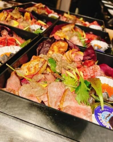 
            TAROの肉おせち料理（12月30日または31日にお届け／指定不可）
          