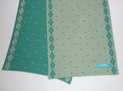 アーガイル柄リバーシブルマフラー（長さ176cm×巾28cm）グレー×ネイビー 031-020-GR_NV