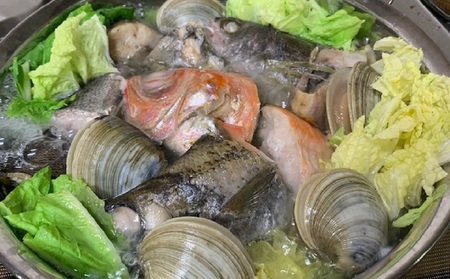 魚介の出汁染みわたる いずみや鮮魚店の海鮮鍋セット [0010-0238]