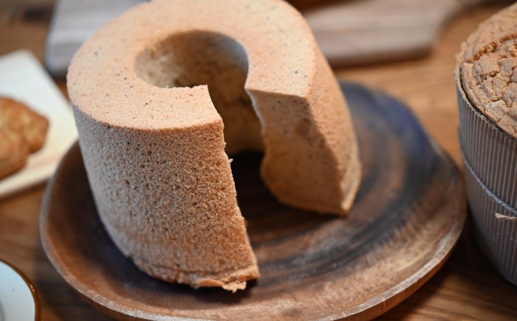 ベーキングパウダーを使わずに作られたシフォンケーキ