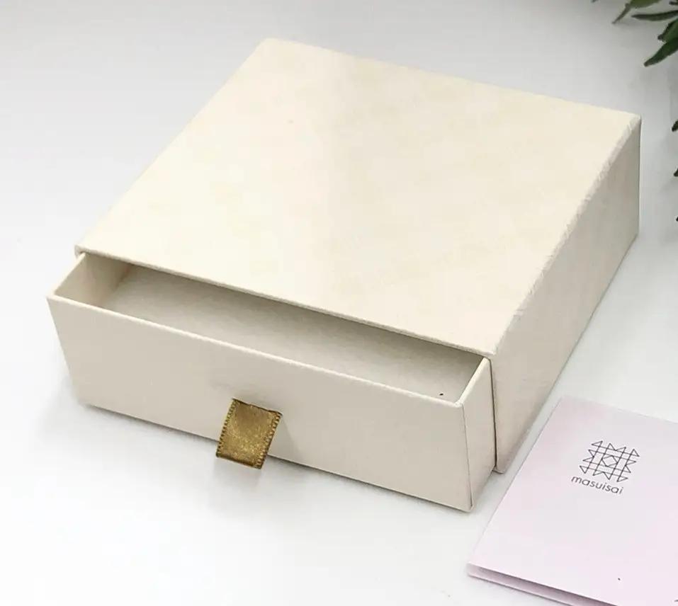 輪島うるし塗 HAKU イヤリング （白金箔） wa049　イヤリング