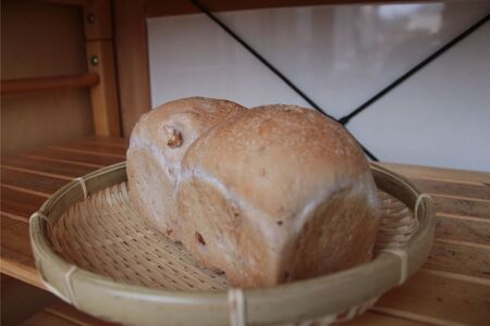 くりぱんクラブのリッチ食パンセット（レーズン食パン・くるみ食パン各１個 計２個） くりぱんクラブ 奈良県 奈良市 なら 6-003