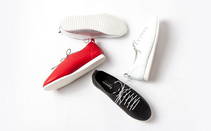 ソフトレザーシューズ　ブラック　24.0cm