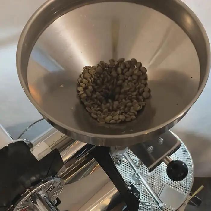 スペシャルティーコーヒーアソート６種類　（２００g×６）豆のまま1.2kg