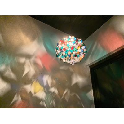 ふるさと納税 那珂川市 【ステンドグラスのある暮らし】カラフル(ペンダントランプ) |  | 01