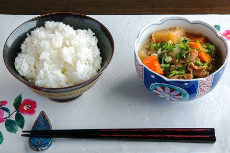 「もつ煮込みとお米セット」もつ煮込み 500g×4（プレーン 2、辛味 2）・米（新之助5kg）