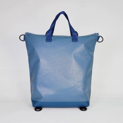 ふるさと納税 横浜市 TENT BAG SARAH.01　防水バッグパック【ネイビー】 |  | 01