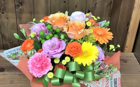 花 アレンジメント ギフト お誕生日 植物 季節 生花 おまかせ アレンジ プレゼント 贈答 贈り物 祝い 母の日 インテリア 立花ガーデン フラワーギフト お花 フラワーアレンジメント お届け：毎年