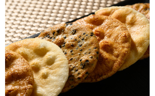 炭火手焼きせんべい組み合わせ（しょうゆ・しお味・ごま）各8枚入り | 煎餅 和菓子 せんべい センベイ 醤油 しょうゆ ゴマ 塩 しお 菓子 おやつ お茶請け 手焼き 手作り 詰合せ 詰め合わせセット