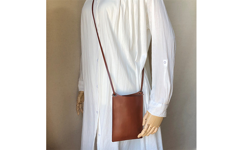 
[№5308-0284]本革 スマホショルダー 栃木レザー
