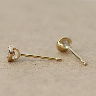 ふるさと納税 山梨市 K18ダイヤモンドピアスG4903 |  | 02