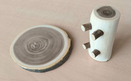 木製 エンジュのやすらぎアロマウッド 台座付き 猫の足跡入り［長者森工房］ 秋田県 羽後町 【 アロマ ディフューザー リビング インテリア 天然木 無地 雑貨 おしゃれ 和風 縁起物 】