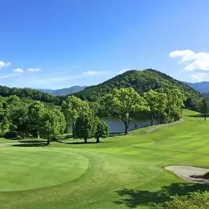 錦山カントリークラブ 平日セルフプレー券 ゴルフ場利用券（平日券1枚・1名様分）　ゴルフ場利用券 ゴルフプレー券