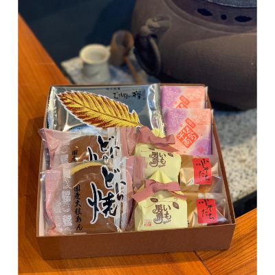 
                  ＜小松屋本店＞おすすめお菓子詰め合わせ【1248002】
                