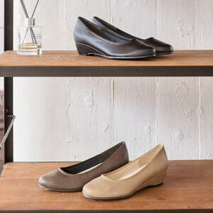 ウェッジプレーンパンプス｜ダークグレー L(24.0cm) レディース パンプス 3.5cmヒール ウエッジソール 幅広 甲高 外反母趾 ゆったり幅 大人気 靴 お仕事靴