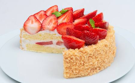 エクラン・ビジュー「苺のケーキ」