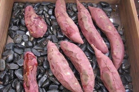 Ｍ４０１パン職人が焼いた「冷凍焼いも」約1ｋｇ〈峠のパン屋〉