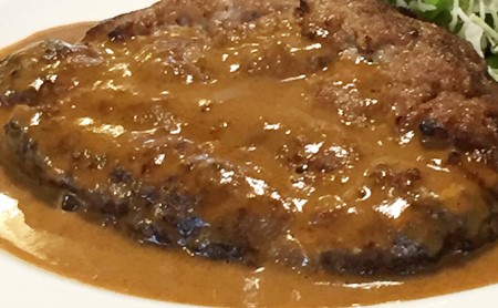 海風堂特製 牛肉 100%のジューシー ハンバーグ 8個 お肉 肉 おかず 牛 加工品 簡単 北海道 送料無料 道産 富良野 ふらの