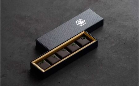 ボンボンショコラ5個(抹茶)&フェーブ80g（コイン状チョコレート）／NICOchocolaterie チョコレート チョコレート専門店 ボンボンショコラ スイーツ お菓子 贈答用 ギフト お取り寄せ 福岡県 小郡市 