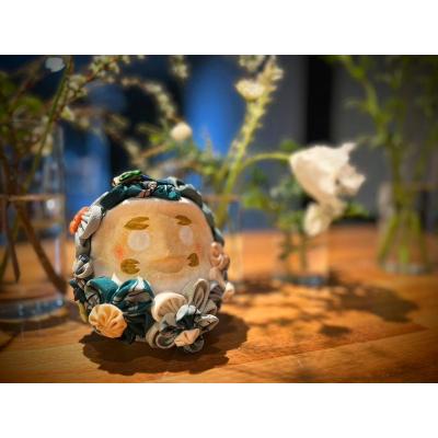 ふるさと納税 伊那市 つまみ細工風　華だるま(着物などの古布クラフト　デコレーションだるま　体高13センチ)