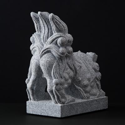 ふるさと納税 高松市 [庵治 石獅子] 勇み型狛犬 1体(作:坂本 英之)【庵治石産地の職人彫りおろしの一点物】 |  | 02