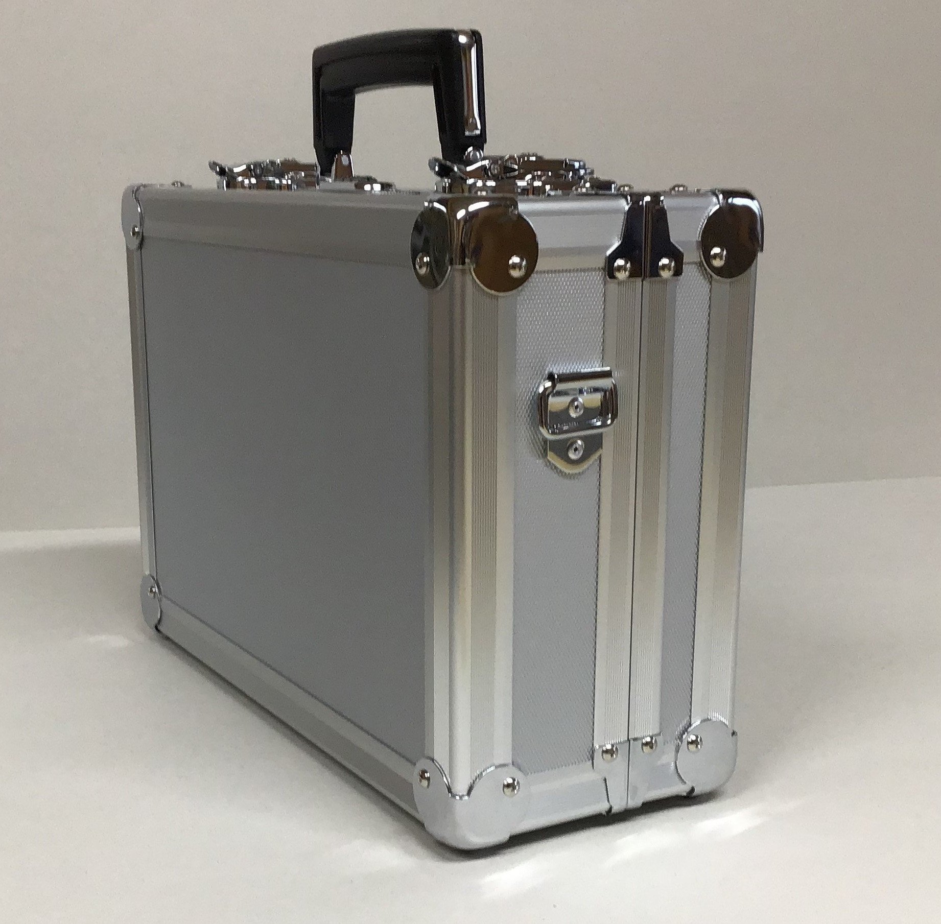 
0030-008 貴重品保管ケース　A４サイズ（アルミケース）
