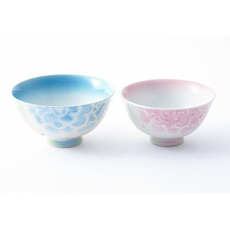 有田焼 バララスター ご飯茶碗 ブルーとピンクのペアセット お茶碗 セット お茶碗ペア 青色 お茶碗 ピンク色 お茶碗 和食器 お茶碗 薔薇 大慶 A15-200_イメージ3