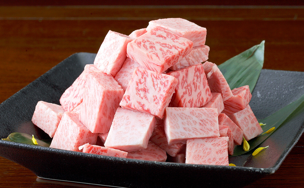 
                  くまもと黒毛和牛 サイコロステーキ 600g （300g×2パック） 国産 熊本 和牛 牛肉 牛 ステーキ 肉 お肉 冷凍
                