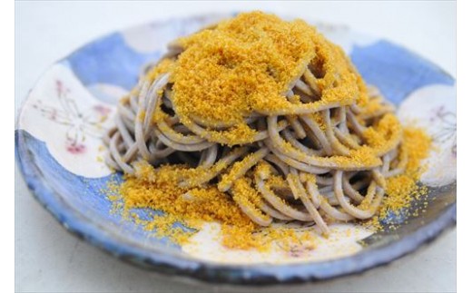 和食 お蕎麦にも本からすみをひとふり！
程よい塩味でいつもと違う贅沢な味に。